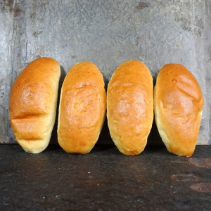 Brioche braadworstbroodjes