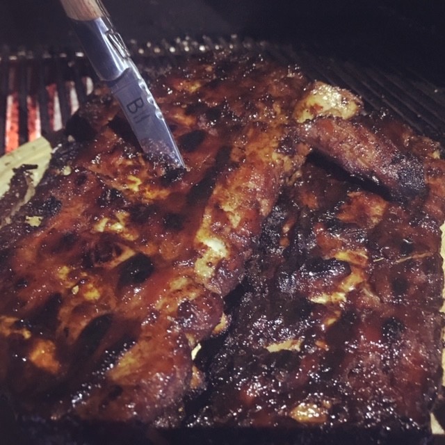 Spareribs volgens de 3-2-1 methode