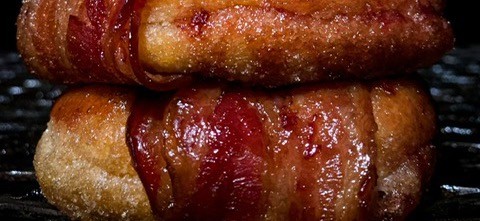 Bacon donuts met chili jam