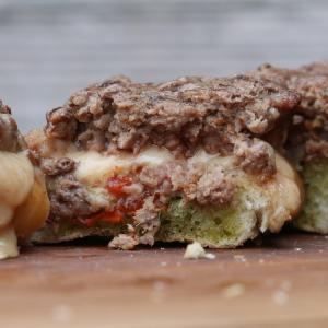 Gegratineerd gehaktbrood van de BBQ