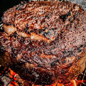 Sous vide gegaarde ribeye  met sesamboter