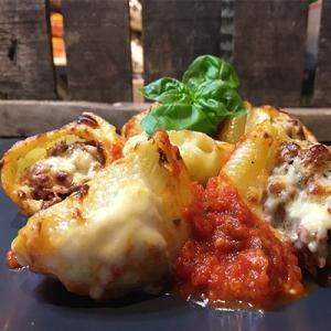 Schelpenpasta met een snelle Bolognesesaus