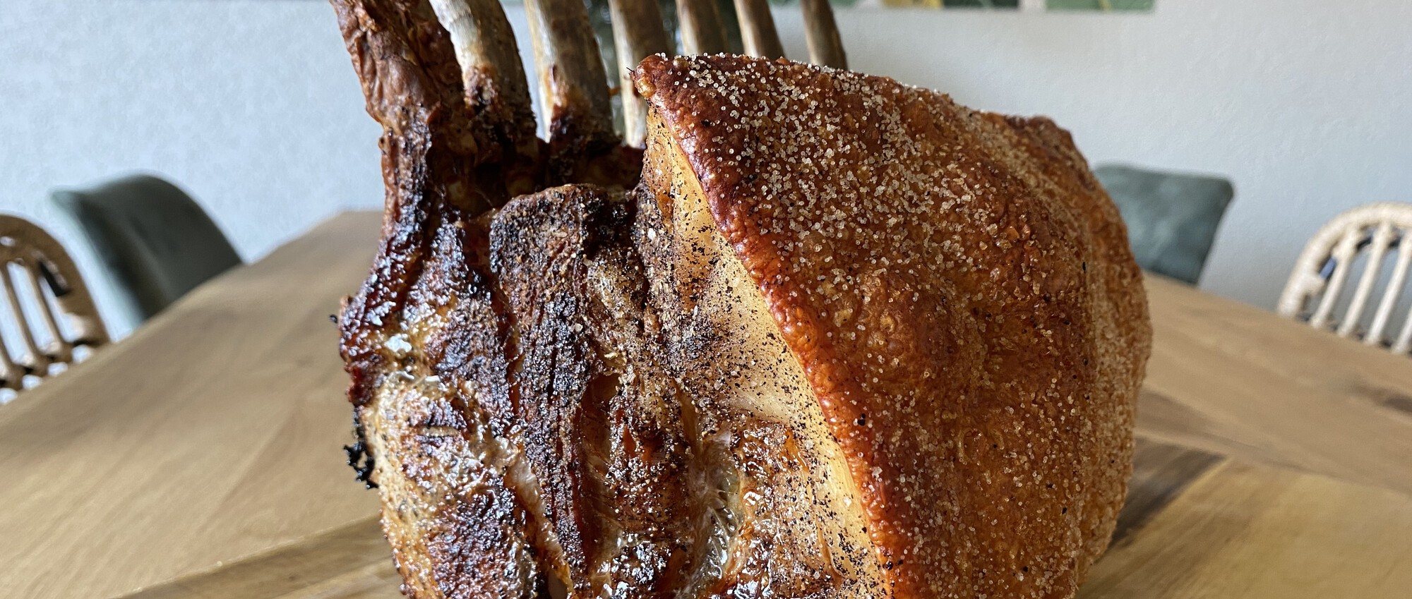 Ribroast Rack met crispy crackling