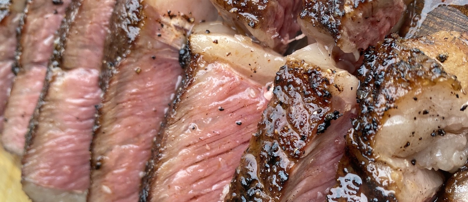 Sous vide gegaarde ribeye  met sesamboter