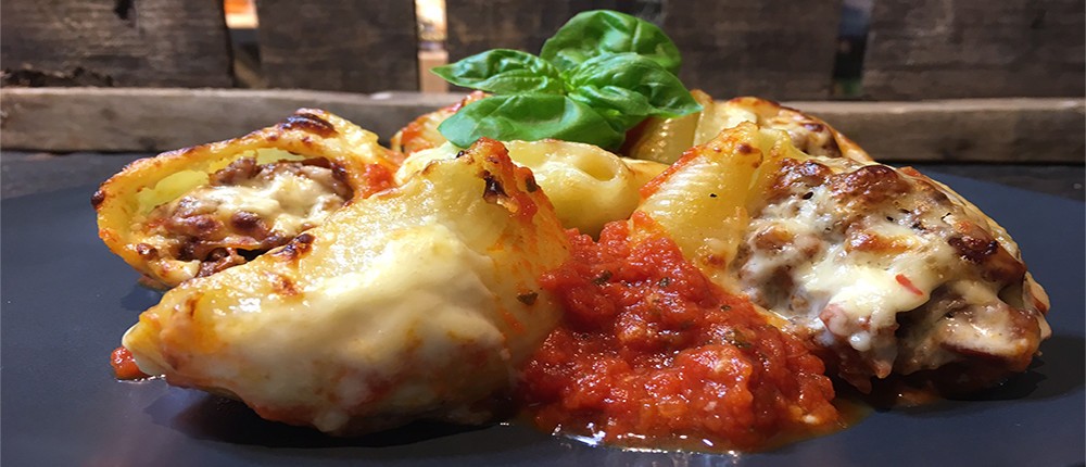 Schelpenpasta met een snelle Bolognesesaus